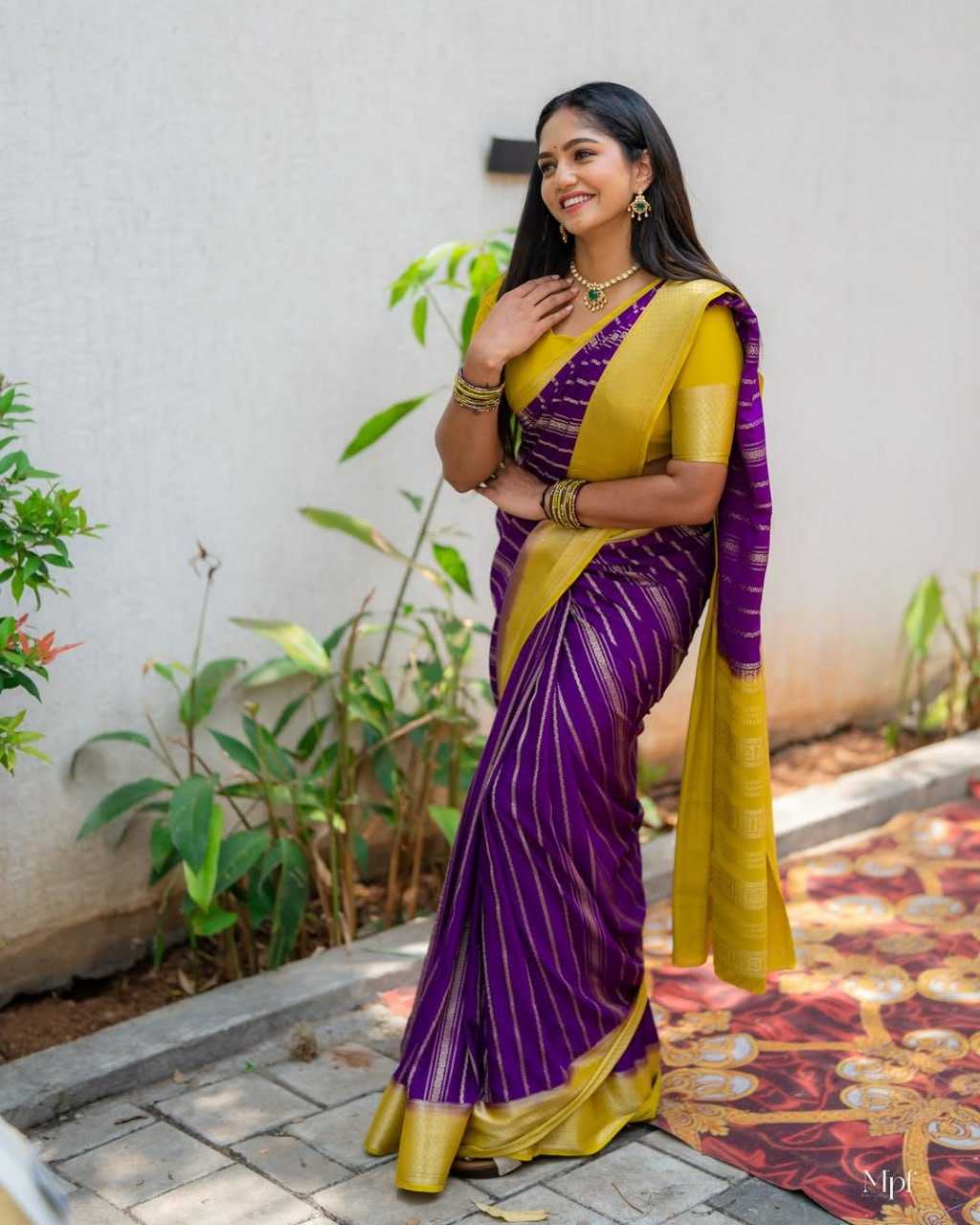 Ynf Banarasi Soft Silk KESH101 45215 Silk Sarees Wedding Collections Festive Collections Wholesale Banarasi Silk Sarees Traditional Silk Sarees Silk Sarees With Blouse Manufacturer