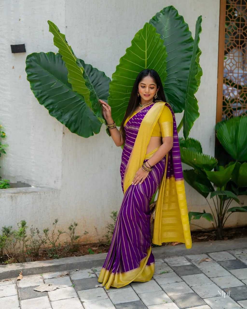 Ynf Banarasi Soft Silk KESH101 45215 Silk Sarees Wedding Collections Festive Collections Wholesale Banarasi Silk Sarees Traditional Silk Sarees Silk Sarees With Blouse Manufacturer