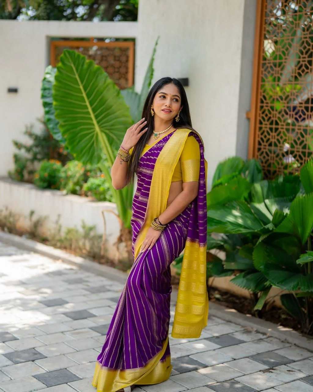 Ynf Banarasi Soft Silk KESH101 45215 Silk Sarees Wedding Collections Festive Collections Wholesale Banarasi Silk Sarees Traditional Silk Sarees Silk Sarees With Blouse Manufacturer