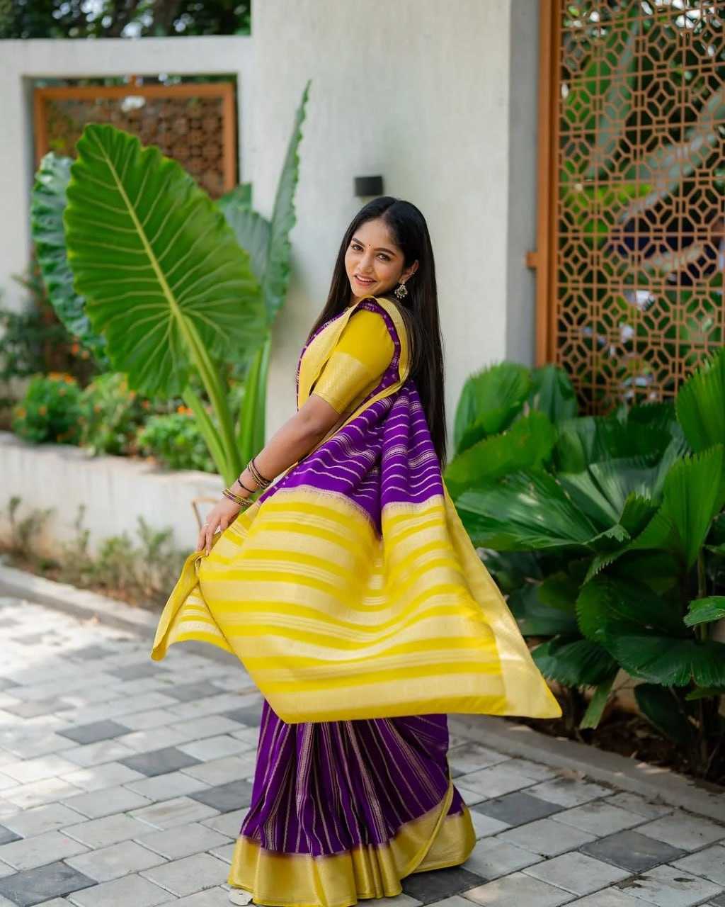 Ynf Banarasi Soft Silk KESH101 45215 Silk Sarees Wedding Collections Festive Collections Wholesale Banarasi Silk Sarees Traditional Silk Sarees Silk Sarees With Blouse Manufacturer