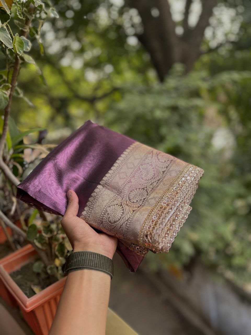 Ynf Banarasi Soft Silk KESH525 Shraddha Tissue Silk Sarees Wholesale Fancy Silk Sarees Zari Border Silk Sarees Manufacturer