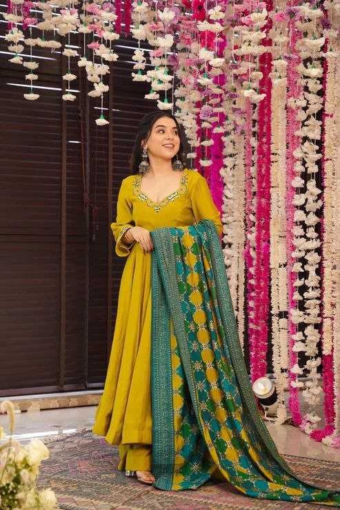 Ynf Chanderi Silk KESH529 MUSKAN 3 Gowns Wholesale Fancy Gowns Embroidery Gowns Anarkali Gown Long Gowns Manufacturer
