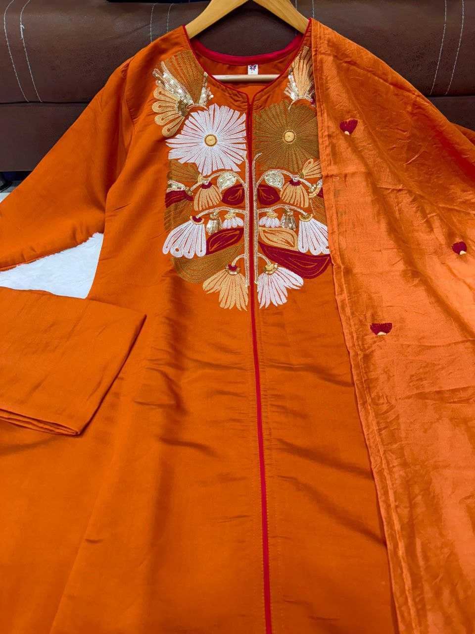 Ynf Chanderi Silk RIN217 330 Suits & Dresses Wedding Collections Festive Collections Wholesale Chanderi Suit Embroidered Suits Wedding guest dresses Manufacturer
