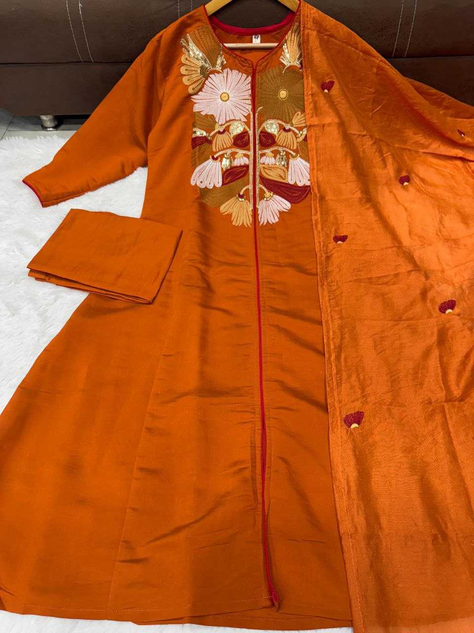 Ynf Chanderi Silk RIN217 330 Suits & Dresses Wedding Collections Festive Collections Wholesale Chanderi Suit Embroidered Suits Wedding guest dresses Manufacturer