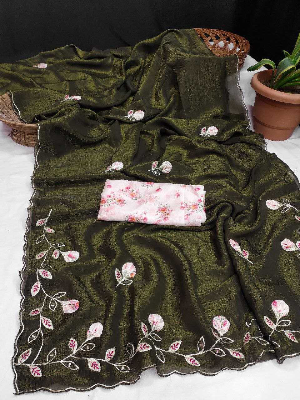 Ynf Chiffon RIN216 Mansi Sarees Wedding Collections Festive Collections Wholesale Designer Sarees Chiffon Sarees Hand Work Sarees Manufacturer