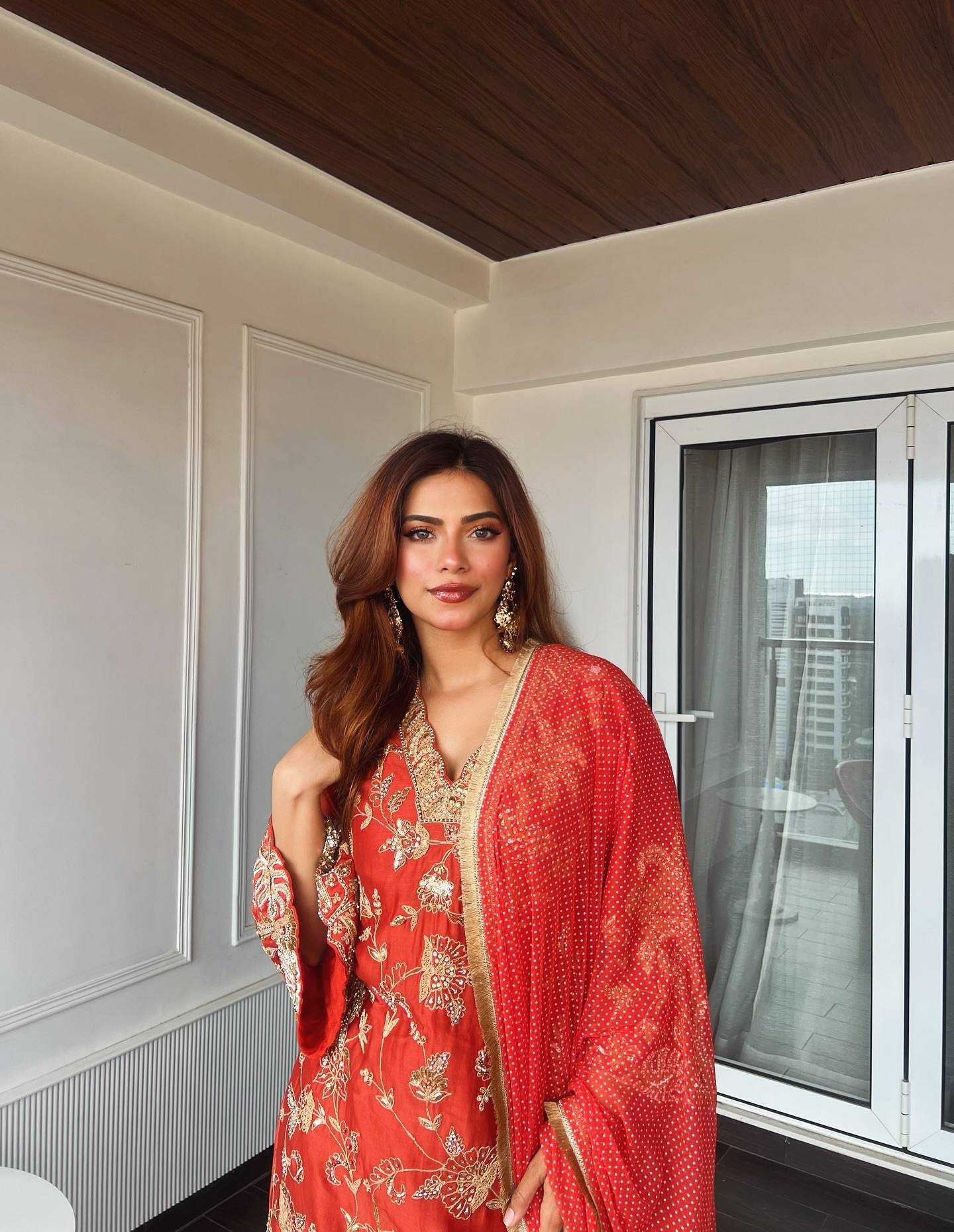 Ynf Chinon KESH492 1377 Suits & Dresses Wholesale Embroidery Suits Party wear suits Designer Suits Manufacturer