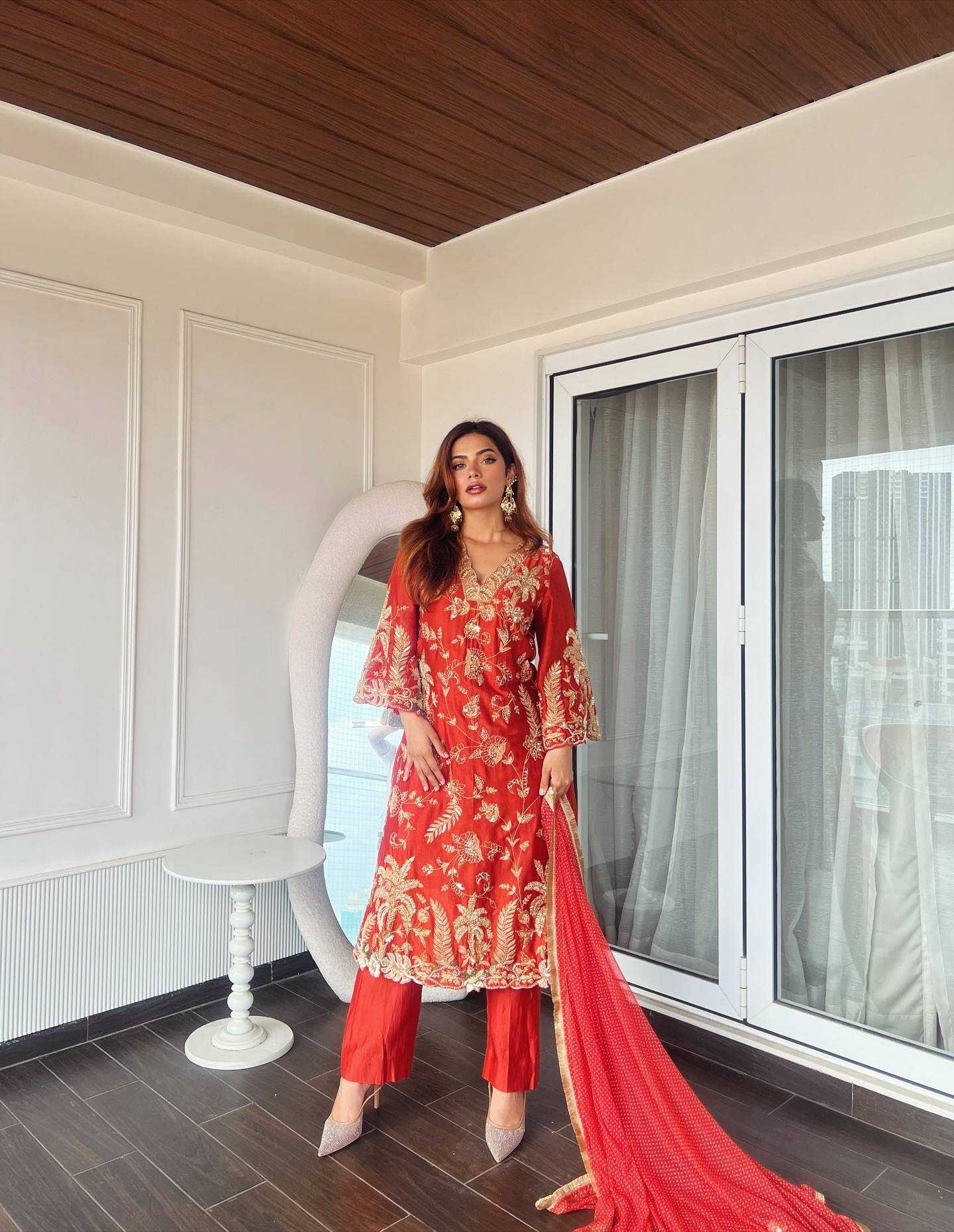Ynf Chinon KESH492 1377 Suits & Dresses Wholesale Embroidery Suits Party wear suits Designer Suits Manufacturer