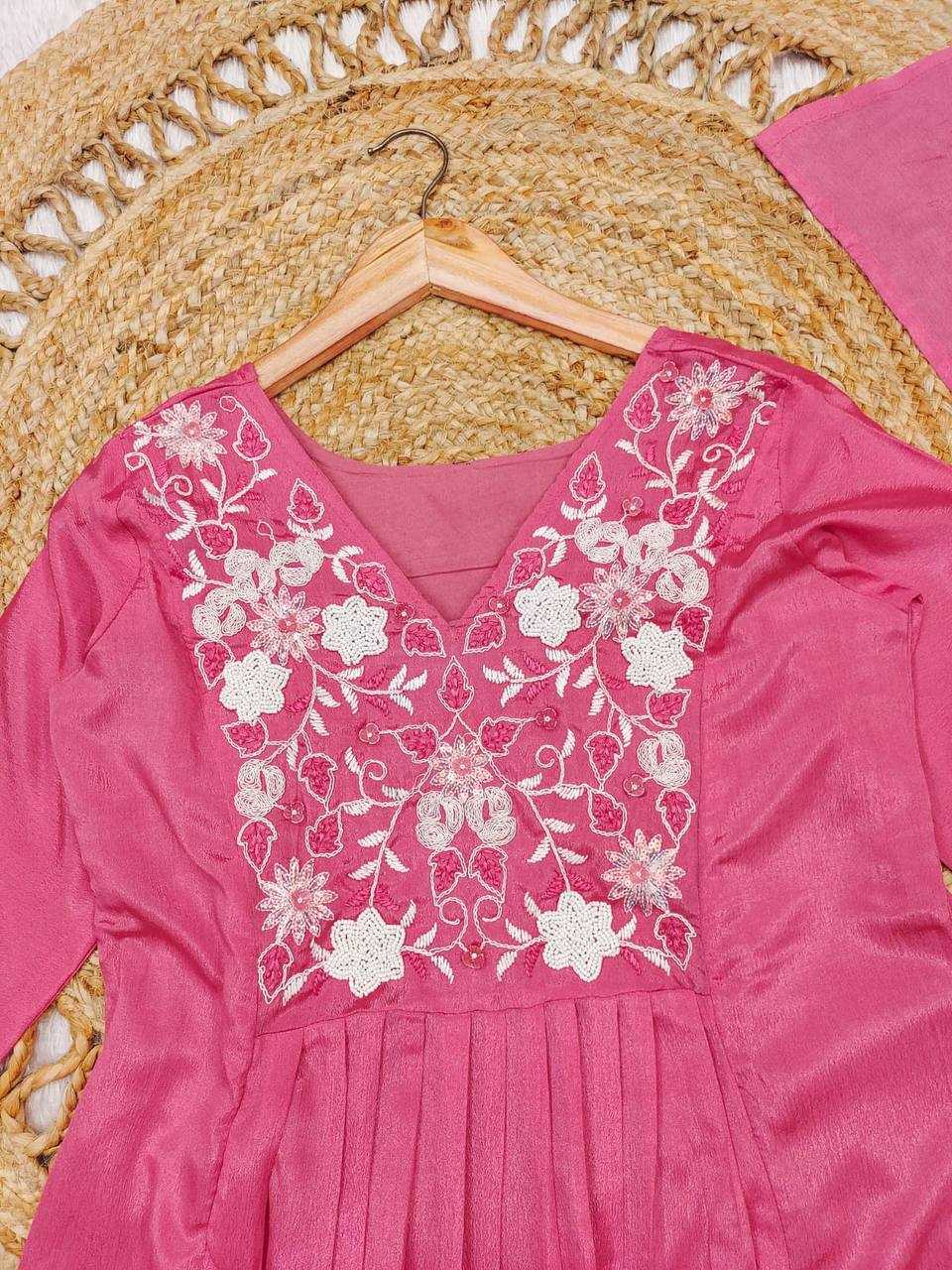 Ynf Chinon KESH501 EAGLE Kurti Wholesale Casual Kurtis Workwear Kurtis Festive Kurtis Anarkali Kurtis Embroidered Kurtis Manufacturer