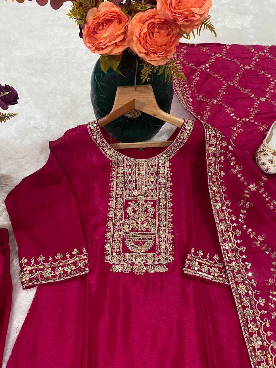 Ynf Chinon KESH526 94 Suits & Dresses Wedding Collections Festive Collections Wholesale Designer Suits Embroidered Suits Wedding Outfits Manufacturer