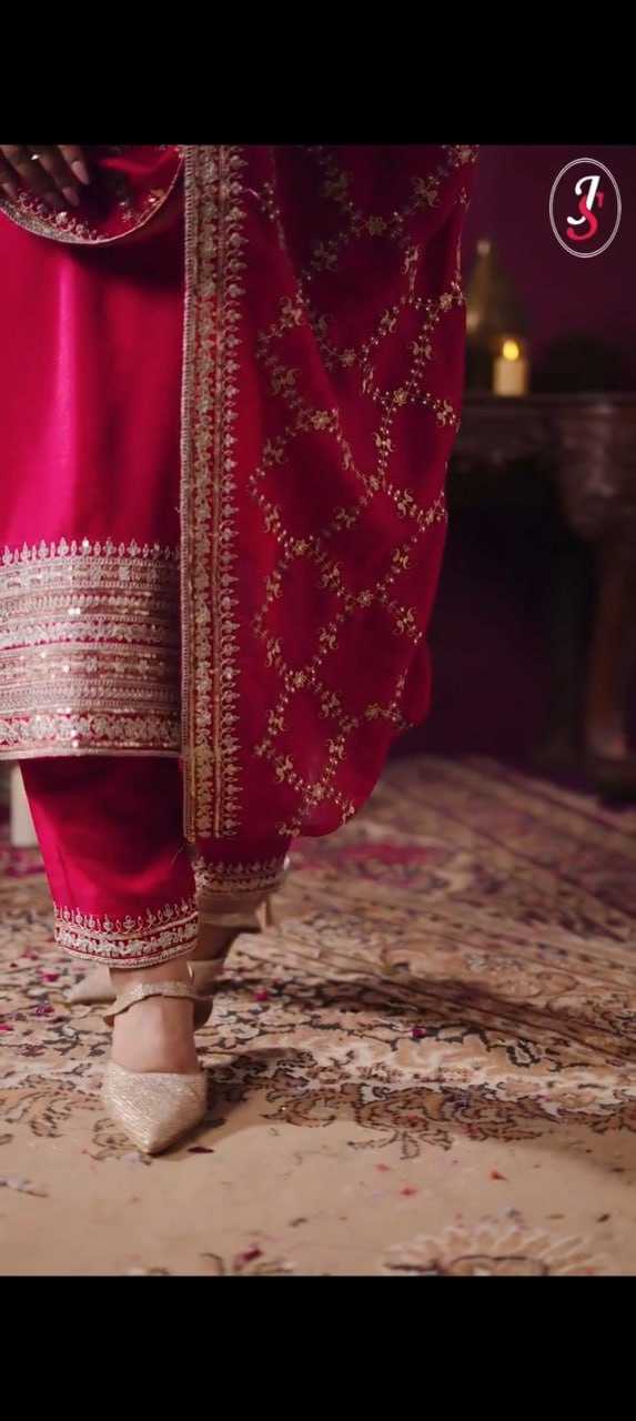 Ynf Chinon KESH526 94 Suits & Dresses Wedding Collections Festive Collections Wholesale Designer Suits Embroidered Suits Wedding Outfits Manufacturer