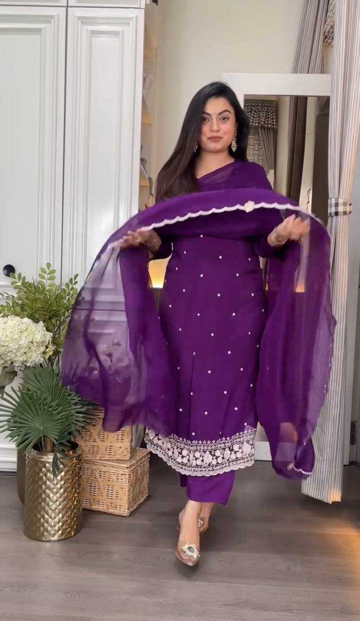 Ynf Chinon KESH526 98 Suits & Dresses Wedding Collections Festive Collections Wholesale Designer Suits Embroidered Suits Wedding Outfits Manufacturer