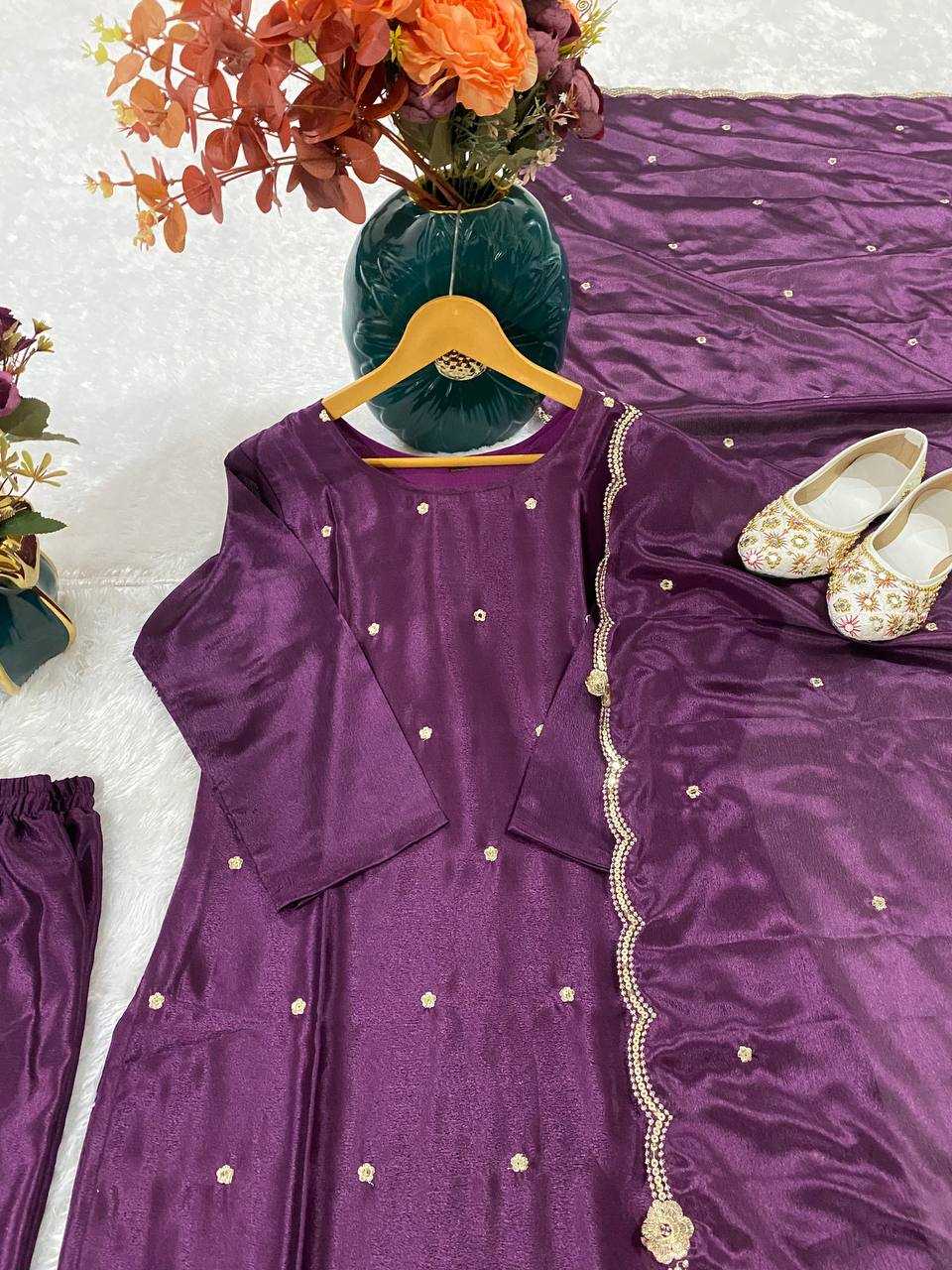 Ynf Chinon KESH526 98 Suits & Dresses Wedding Collections Festive Collections Wholesale Designer Suits Embroidered Suits Wedding Outfits Manufacturer