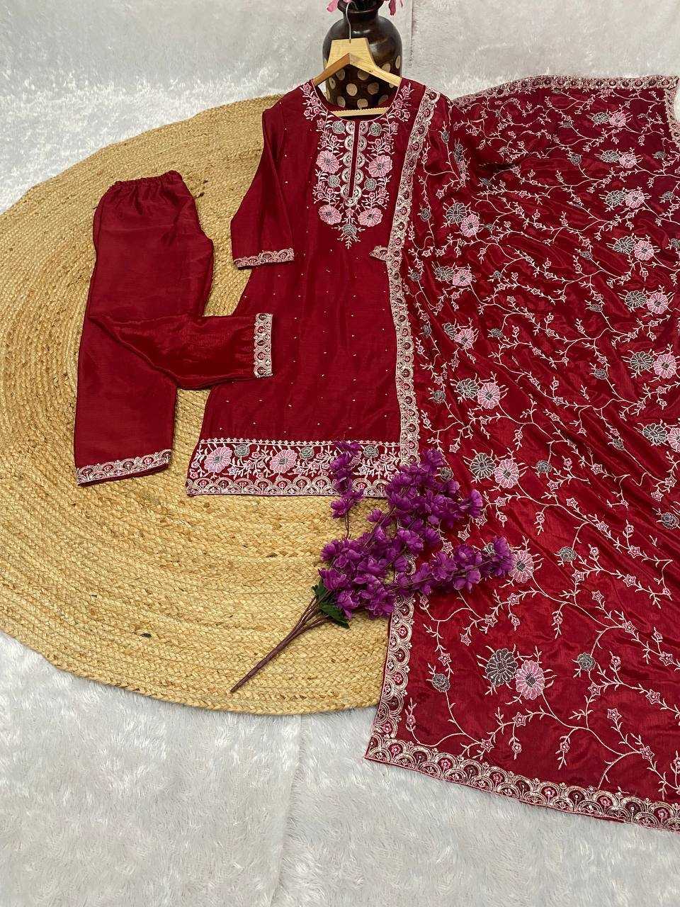 Ynf Chinon KESH526 G72 Kurti Wholesale Designer Kurtis Fancy Kurti Embroidered Kurtis Manufacturer