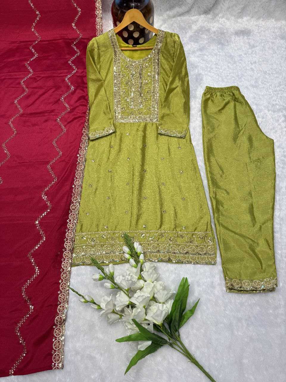 Ynf Chinon KESH526 G82 Kurti Wholesale Designer Kurtis Fancy Kurti Embroidered Kurtis Manufacturer