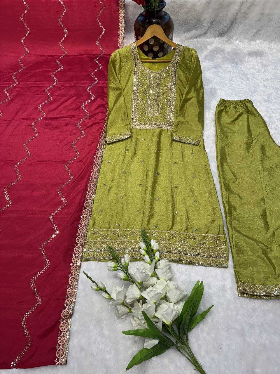 Ynf Chinon KESH526 G82 Kurti Wholesale Designer Kurtis Fancy Kurti Embroidered Kurtis Manufacturer