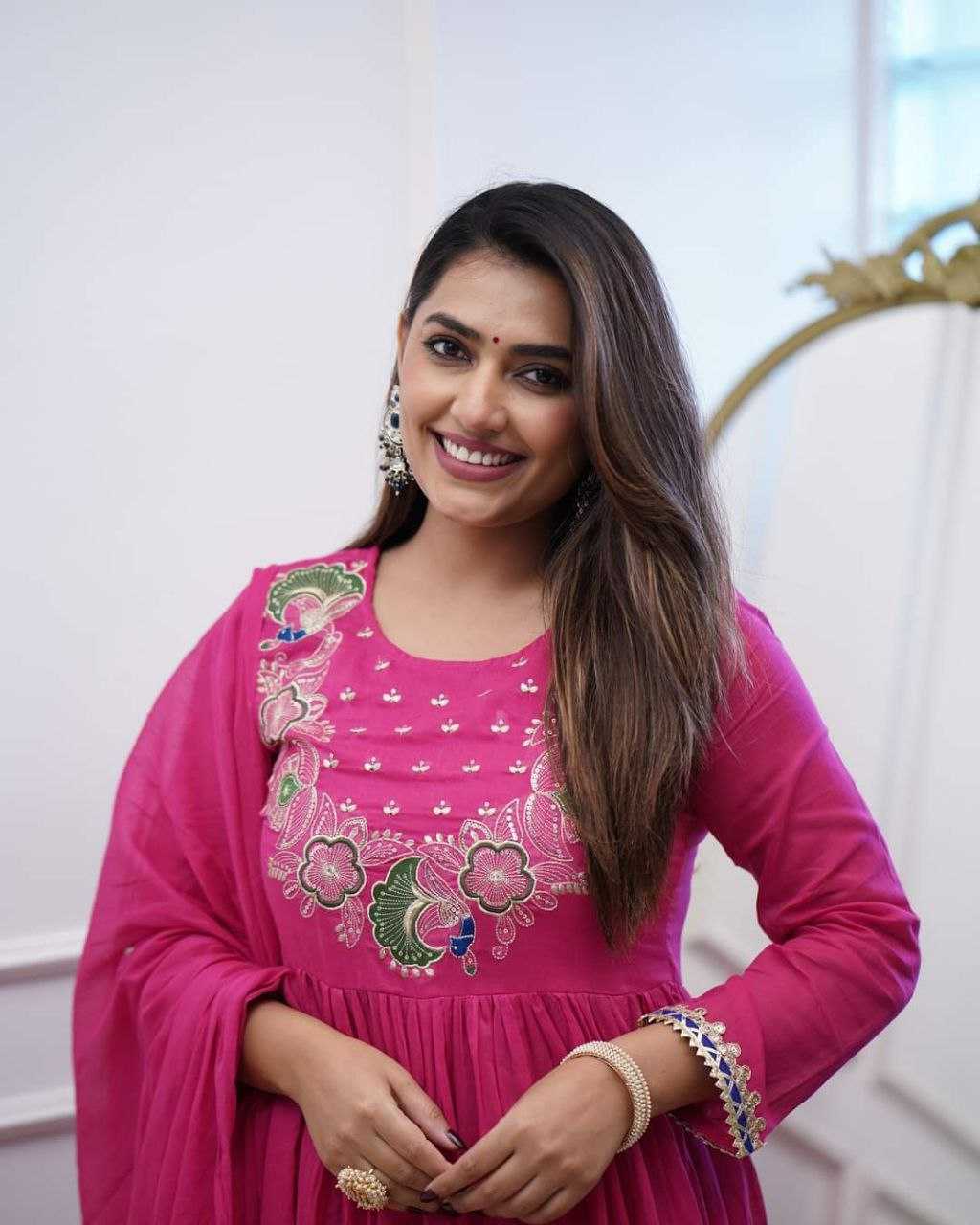 Ynf Chinon KESH529 MORLO Suits & Dresses Wedding Collections Festive Collections Wholesale Ladies Suits Party wear suits Embroidered Suits Manufacturer