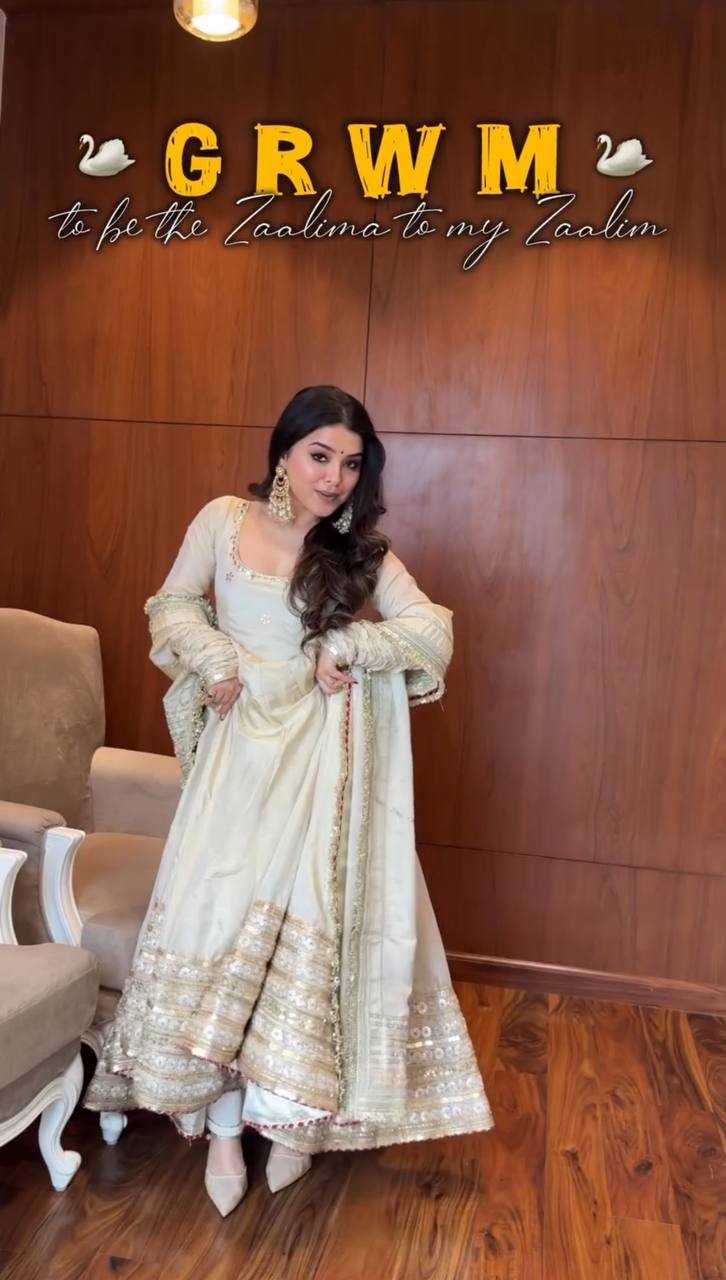Ynf Chinon KESH533 5078 Gowns Wholesale Fancy Gowns Embroidery Gowns Anarkali Gown Long Gowns Sequin Gowns Manufacturer