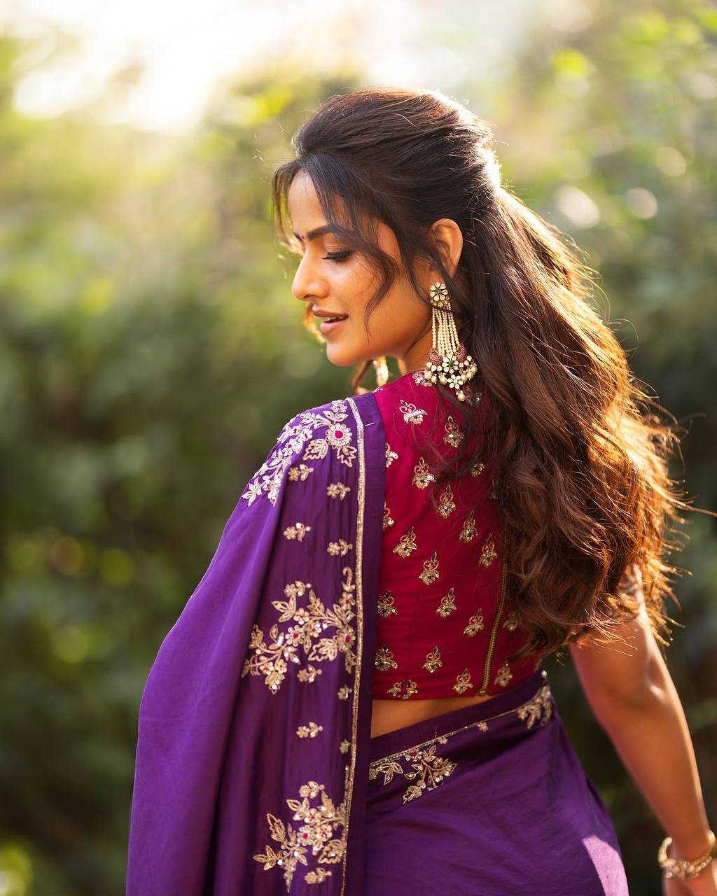 Ynf Chinon RIN105 SAHIBA Sarees Wholesale Party Wear Sarees Fancy Sarees Sequence Sarees Embroidered Sarees Zari Border Sarees Manufacturer