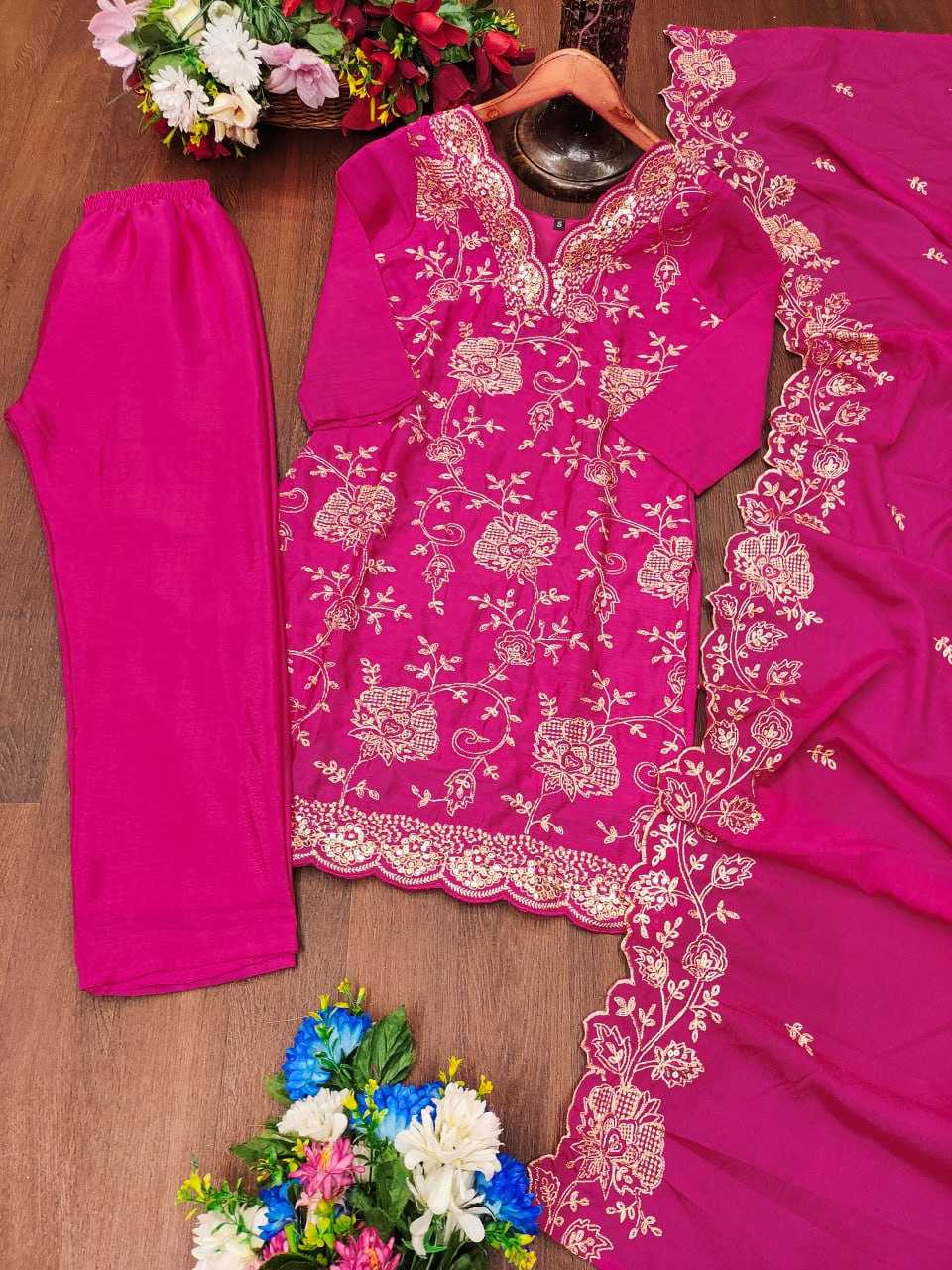 Ynf Chinon RIN232 37 Suits & Dresses Wedding Collections Festive Collections Wholesale Designer Suits Embroidered Suits Wedding Outfits Manufacturer
