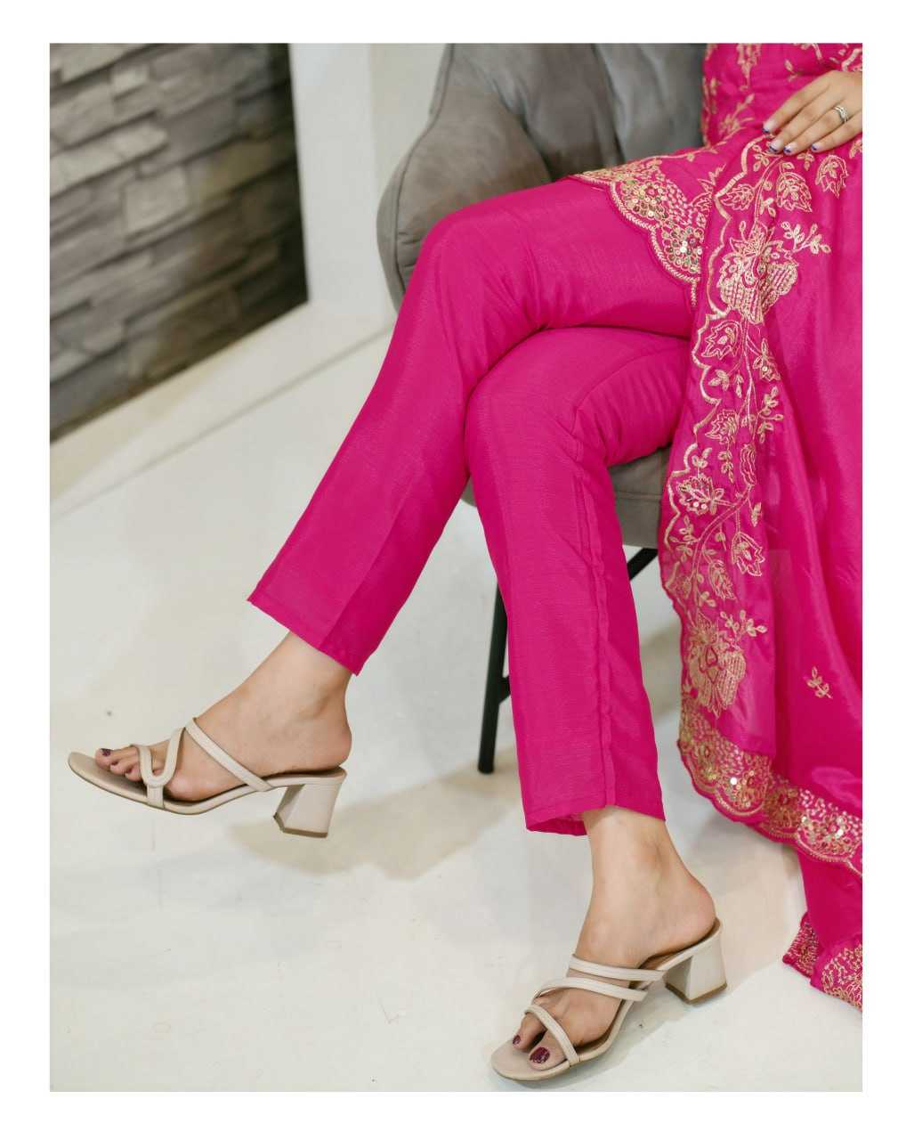 Ynf Chinon RIN232 37 Suits & Dresses Wedding Collections Festive Collections Wholesale Designer Suits Embroidered Suits Wedding Outfits Manufacturer
