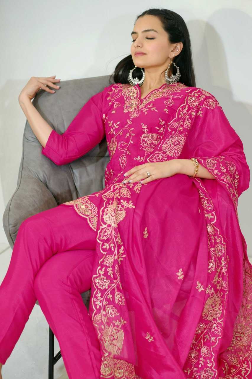 Ynf Chinon RIN232 37 Suits & Dresses Wedding Collections Festive Collections Wholesale Designer Suits Embroidered Suits Wedding Outfits Manufacturer