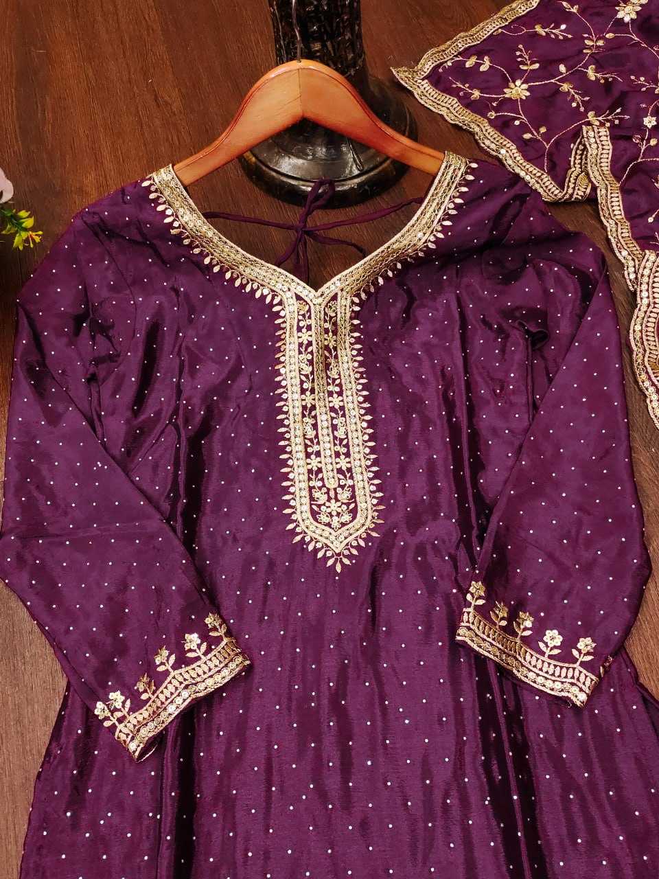 Ynf Chinon RIN232 62 Suits & Dresses Wedding Collections Festive Collections Wholesale Designer Suits Embroidered Suits Wedding Outfits Manufacturer