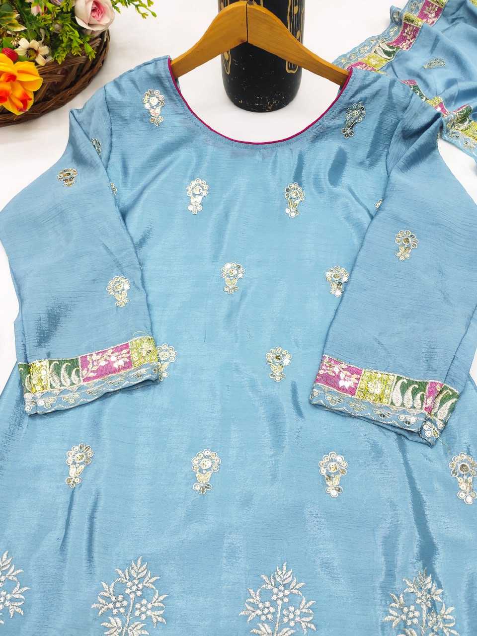 Ynf Chinon RIN232 64 Suits & Dresses Wedding Collections Festive Collections Wholesale Designer Suits Embroidered Suits Wedding Outfits Manufacturer