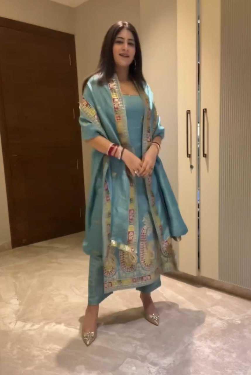 Ynf Chinon RIN232 64 Suits & Dresses Wedding Collections Festive Collections Wholesale Designer Suits Embroidered Suits Wedding Outfits Manufacturer