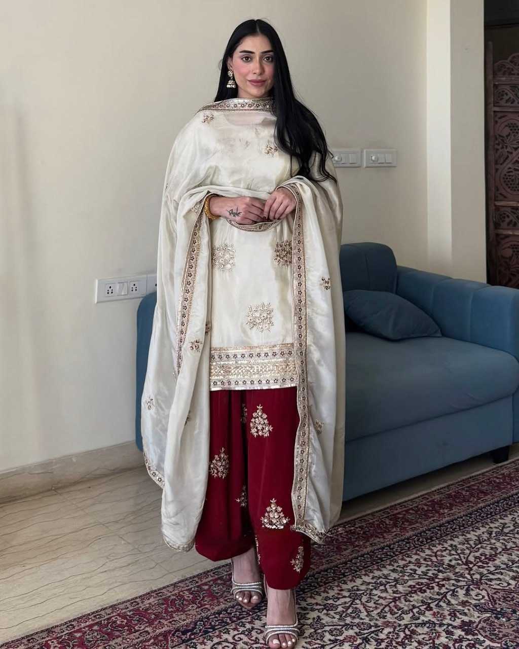Ynf Chinon RIN232 66 Suits & Dresses Wedding Collections Festive Collections Wholesale Designer Suits Embroidered Suits Wedding Outfits Manufacturer