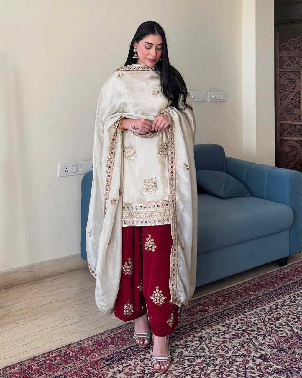 Ynf Chinon RIN232 66 Suits & Dresses Wedding Collections Festive Collections Wholesale Designer Suits Embroidered Suits Wedding Outfits Manufacturer
