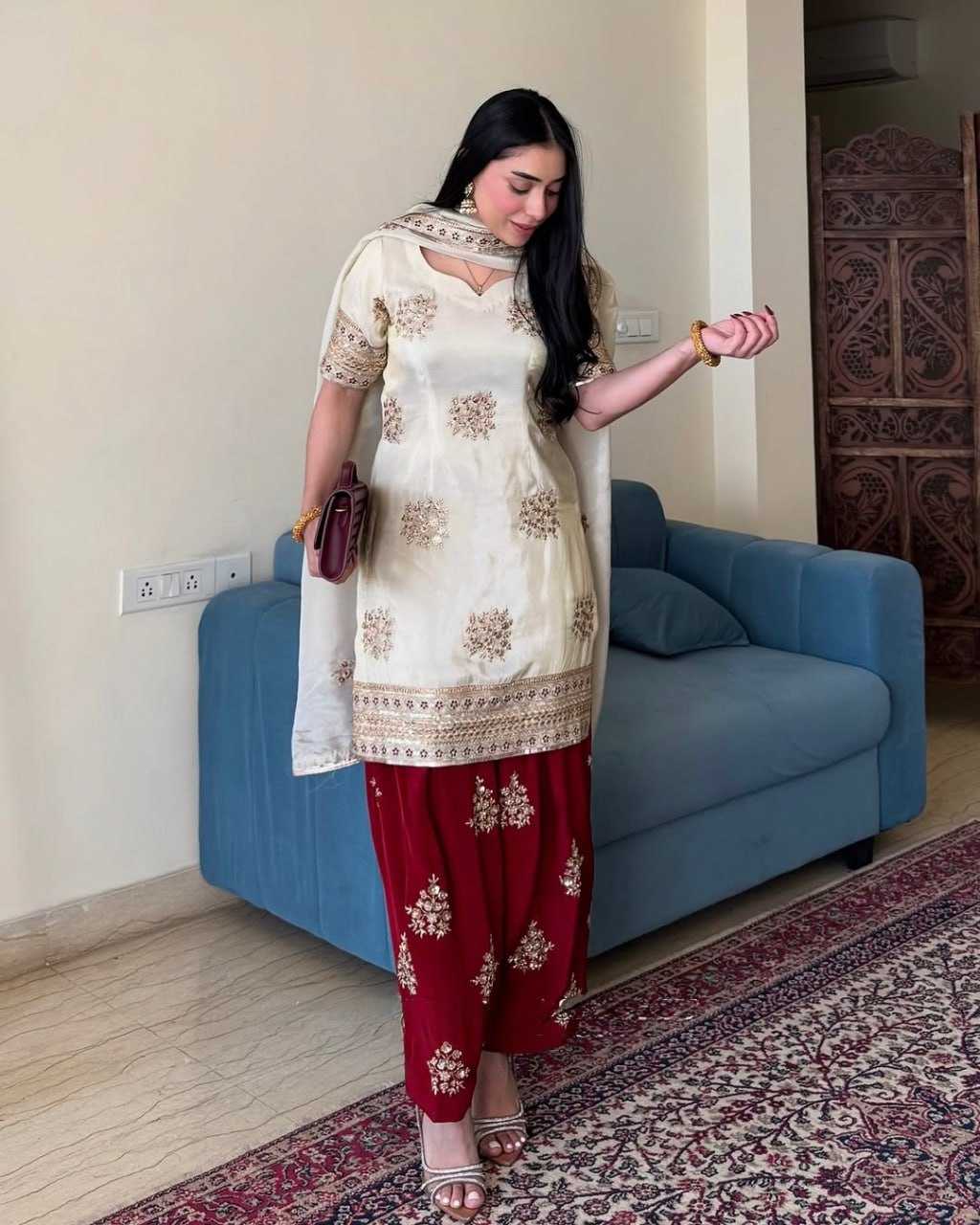 Ynf Chinon RIN232 66 Suits & Dresses Wedding Collections Festive Collections Wholesale Designer Suits Embroidered Suits Wedding Outfits Manufacturer