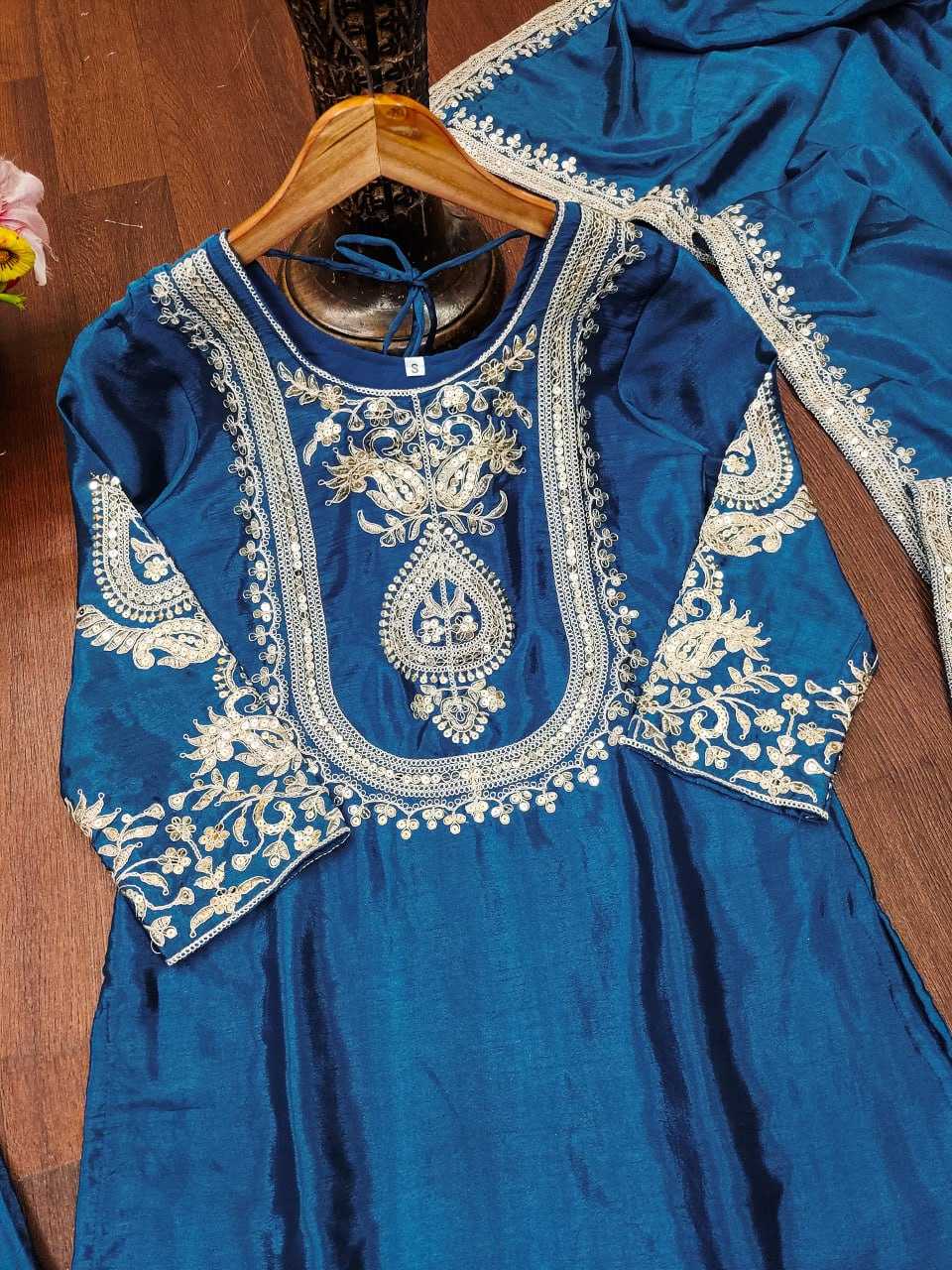 Ynf Chinon RIN232 75 Suits & Dresses Wedding Collections Festive Collections Wholesale Designer Suits Embroidered Suits Wedding Outfits Manufacturer