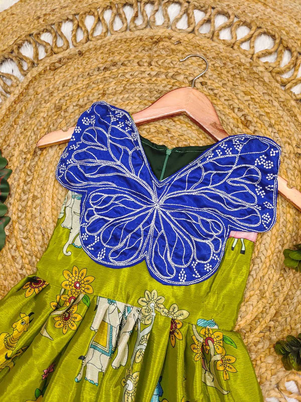 Ynf Chinon Silk KESH493 Spread Kids Wear Wholesale Kids Gown Kids Ethnic Gowns Manufacturer