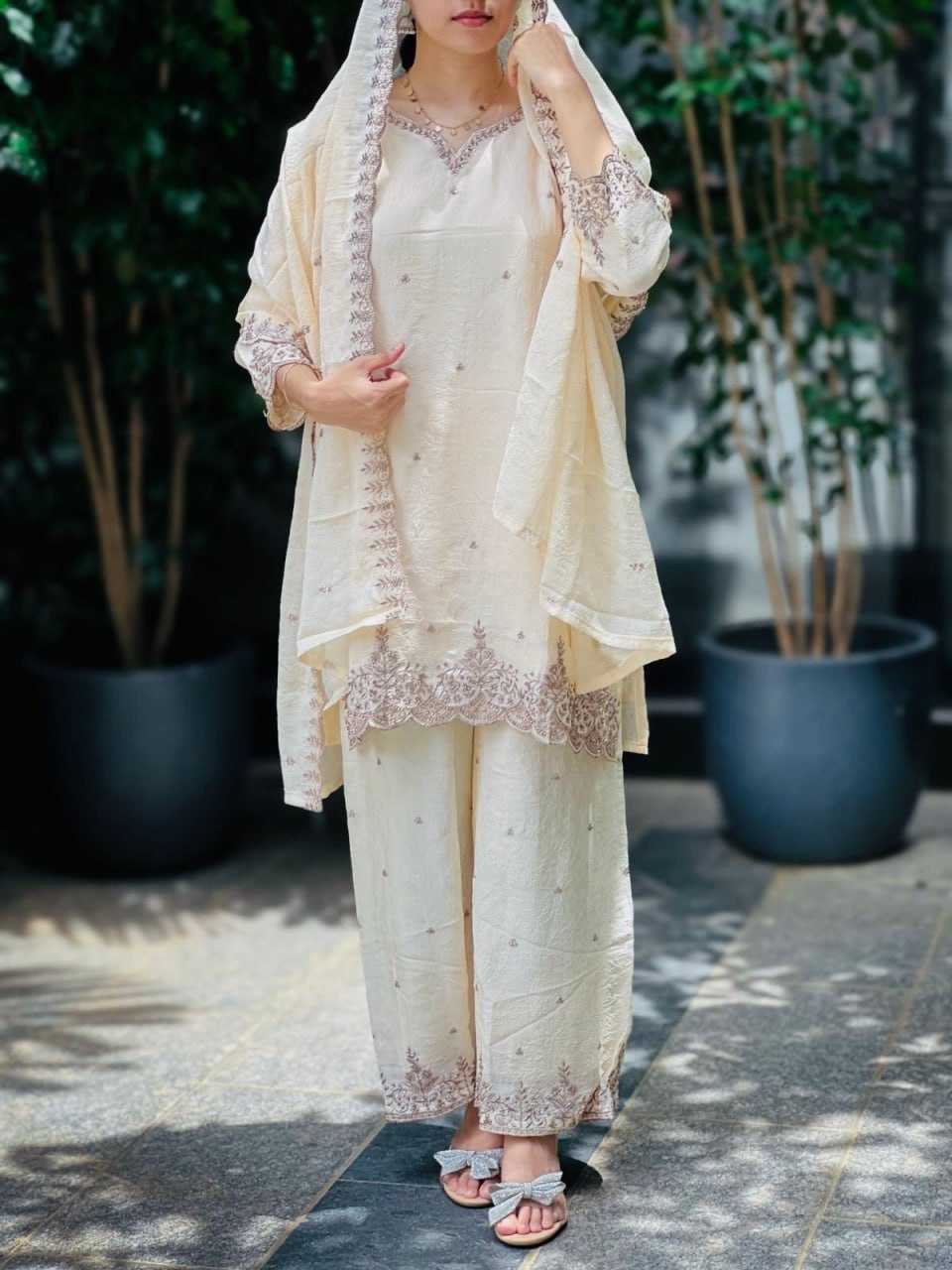 Ynf Chinon Silk RIN212 7064 Suits & Dresses Wedding Collections Festive Collections Wholesale Embroidery Suits Palazzo Suit Ladies Silk Suit Manufacturer