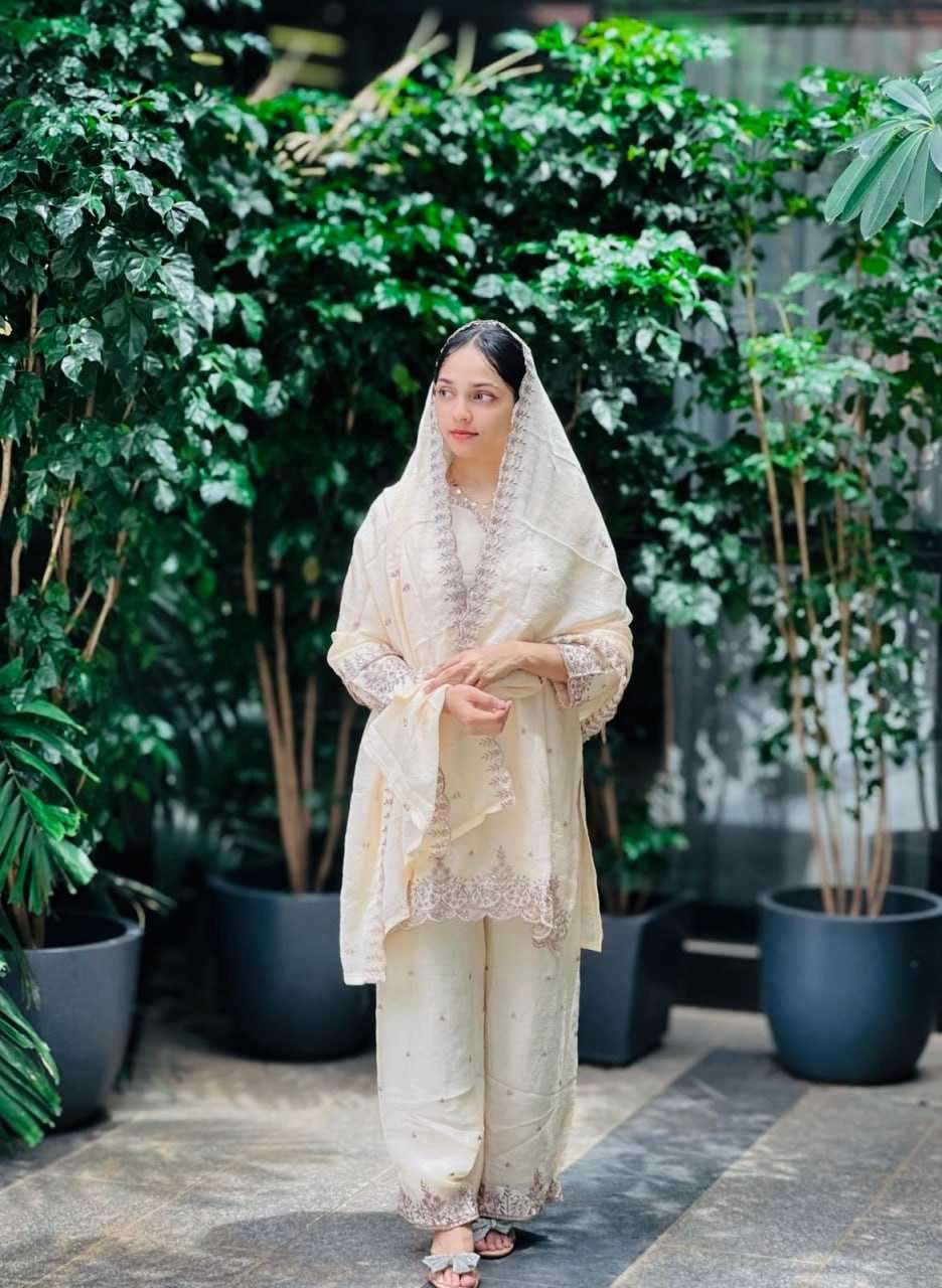 Ynf Chinon Silk RIN212 7064 Suits & Dresses Wedding Collections Festive Collections Wholesale Embroidery Suits Palazzo Suit Ladies Silk Suit Manufacturer