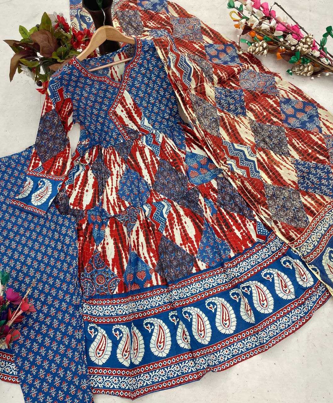 Ynf Cotton KESH536 LATEST Kurti Wholesale Festive Kurtis Anarkali Kurtis Fancy Kurti Manufacturer