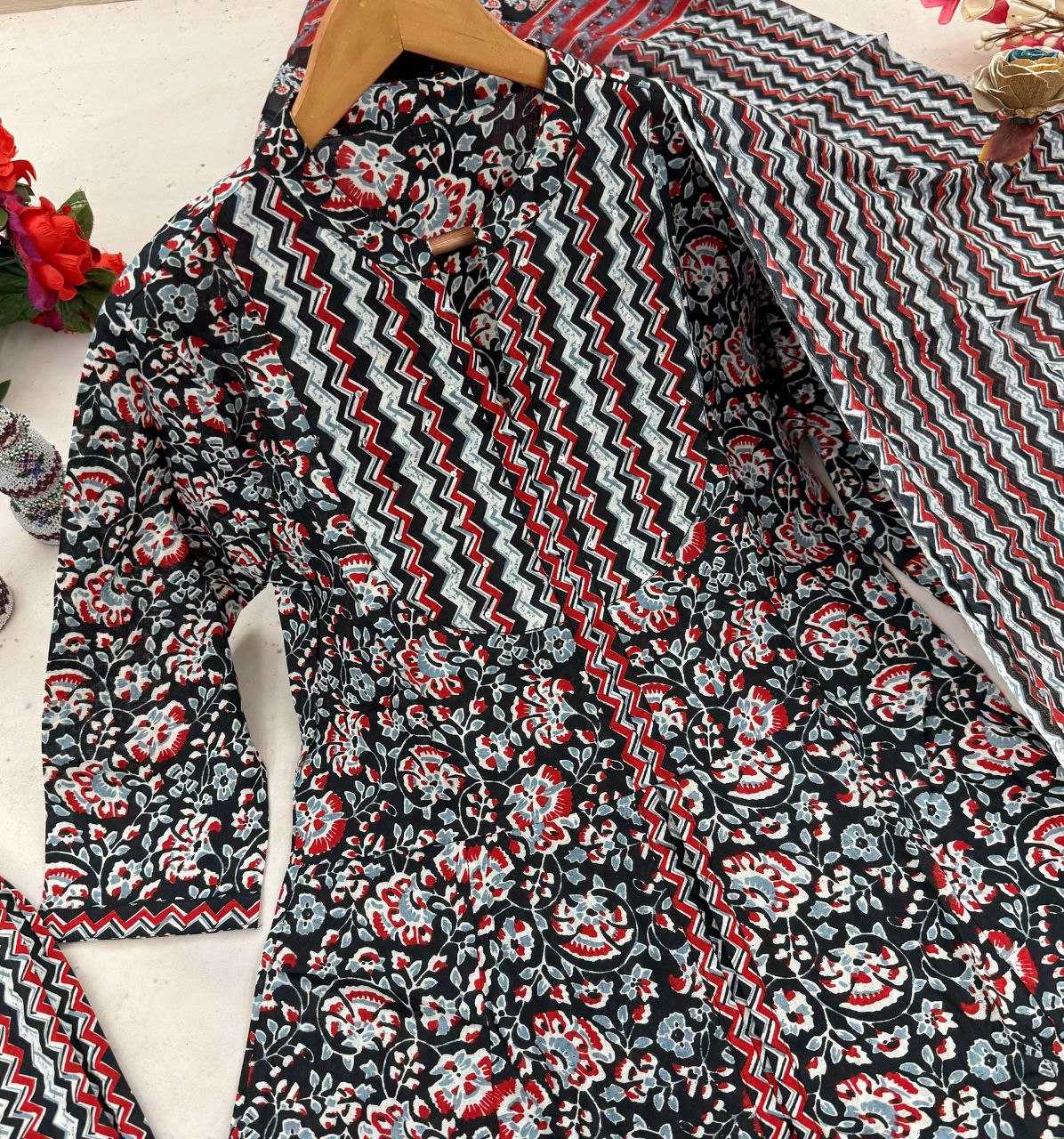 Ynf Cotton KESH536 MALMAL Suits & Dresses Wholesale Printed Suits Cotton Suits Anarkali Suits Manufacturer