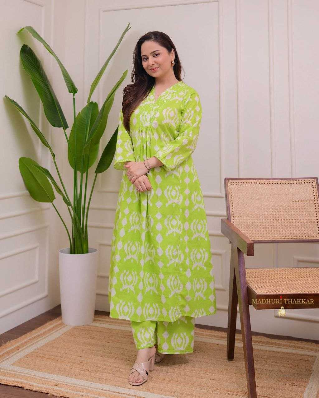 Ynf Cotton RIN220 lotus Kurti Wholesale Printed Kurtis Manufacturer