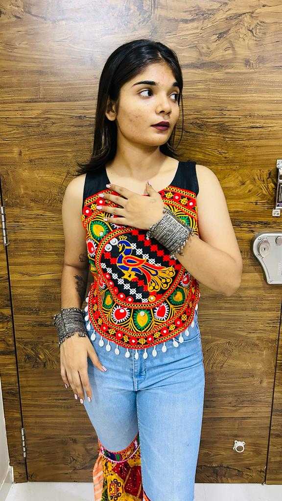 Ynf Cotton RIN227 AWY Readymade Blouses Wholesale Sequence Embroidery Blouse Sleeveless Blouse Embroidered Blouses Fashion Blouse Manufacturer