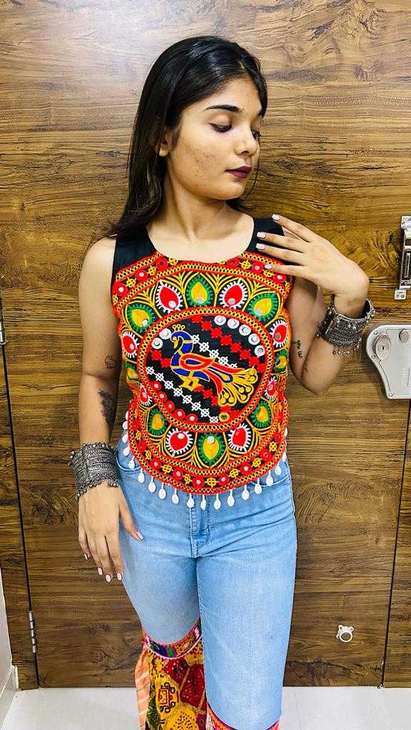 Ynf Cotton RIN227 AWY Readymade Blouses Wholesale Sequence Embroidery Blouse Sleeveless Blouse Embroidered Blouses Fashion Blouse Manufacturer