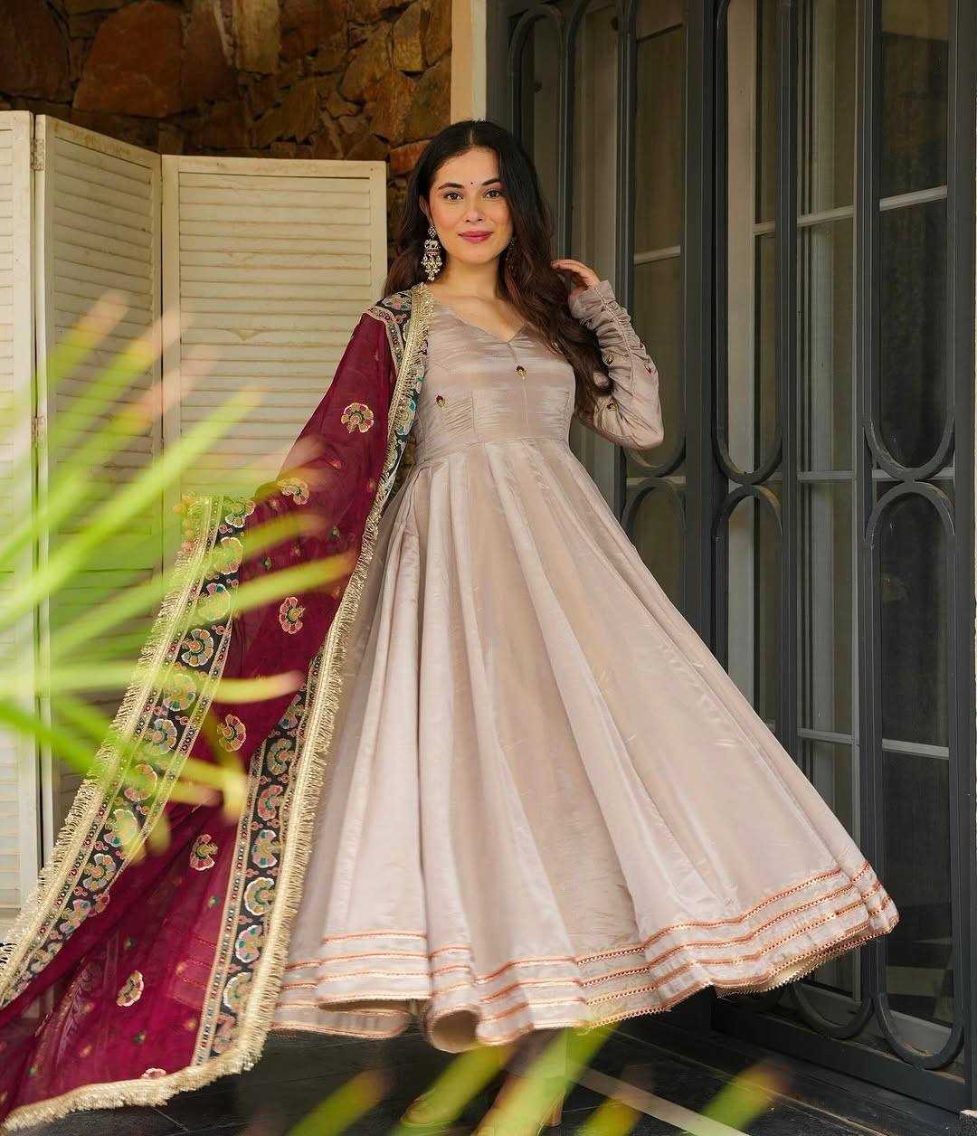 Ynf Crepe KESH499 021 Gowns Wholesale Fancy Gowns Anarkali Gown Long Gowns Manufacturer