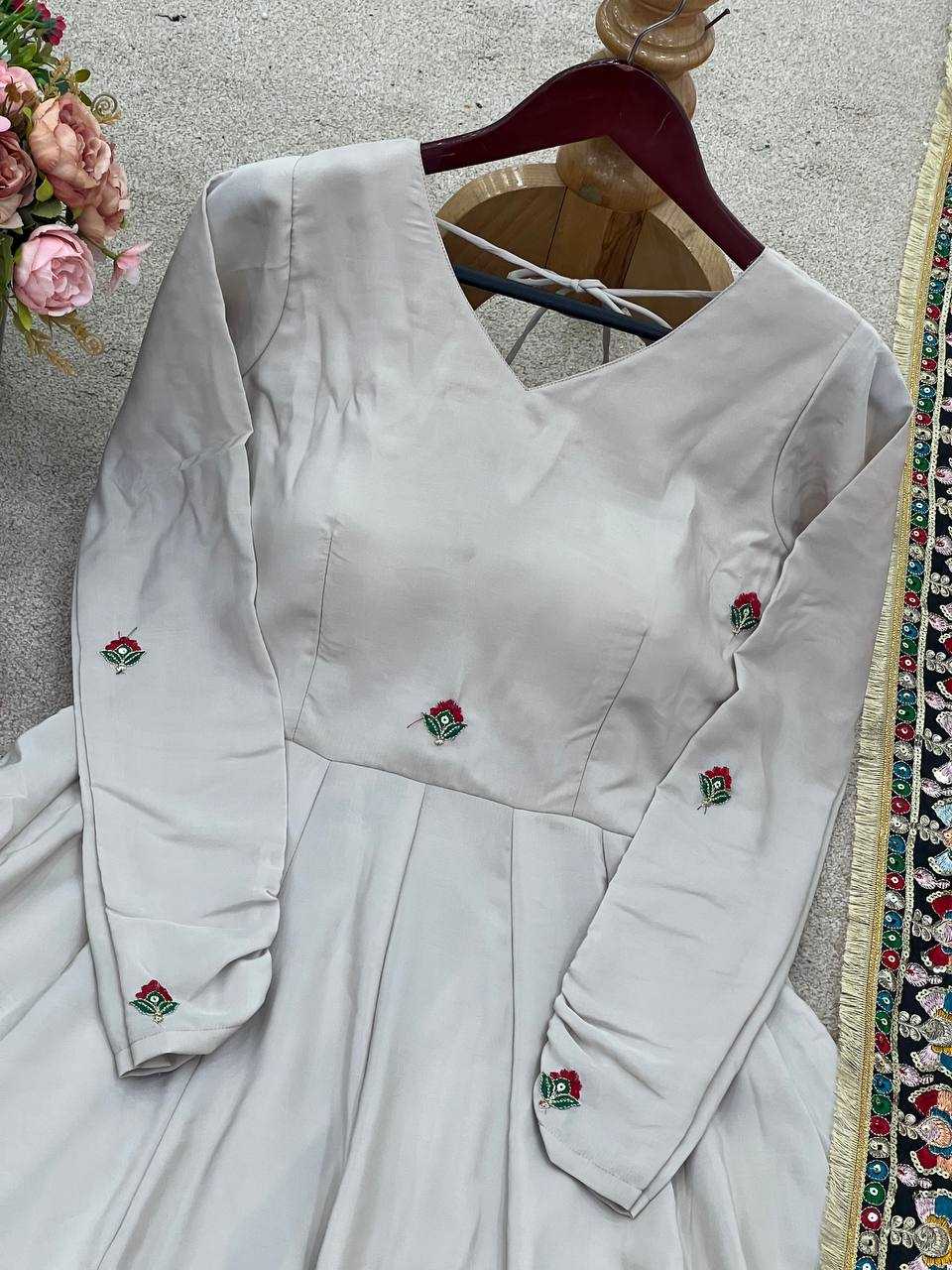 Ynf Crepe KESH499 021 Gowns Wholesale Fancy Gowns Anarkali Gown Long Gowns Manufacturer