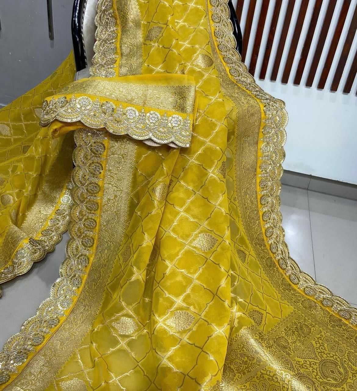 Ynf Crepe Silk KESH484 Pholka Silk Sarees Wholesale Khadi Silk Sarees Crepe Silk Saree Zari Border Silk Sarees Manufacturer