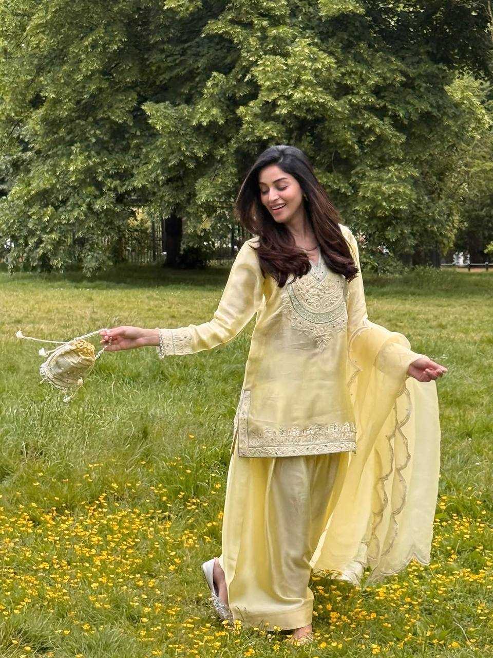 Ynf Crepe Silk KESH490 656 Kurti Wholesale Silk Kurtis Kurti With Palazzo Manufacturer