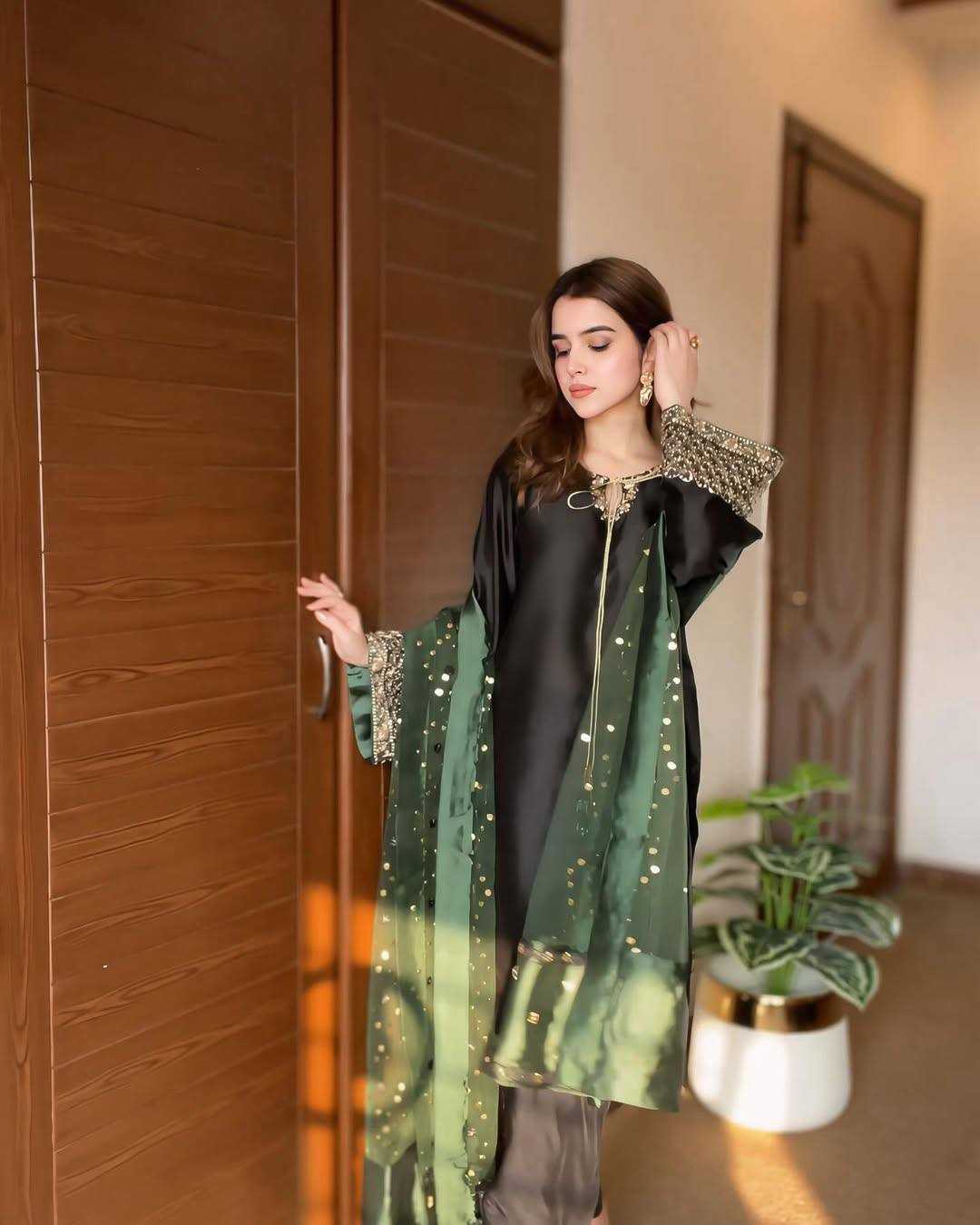 Ynf Crepe Silk KESH492 1384 Kurti Wholesale Kurti Bottom With Dupatta Embroidered Kurtis Kurti With Pants Manufacturer