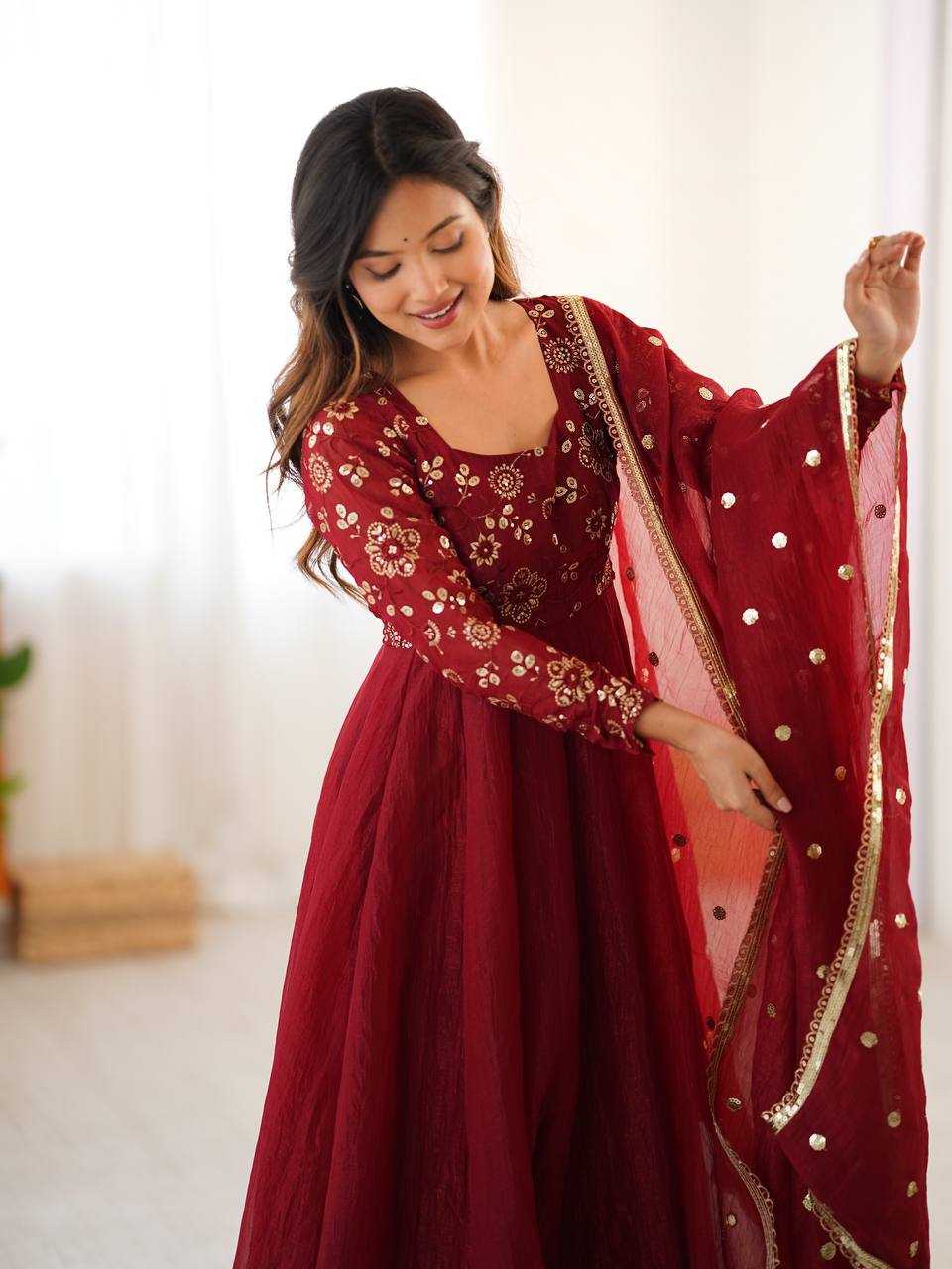 Ynf Crunchi KESH499 5290 Gowns Wholesale Party Wear Gowns Designer Gowns Manufacturer