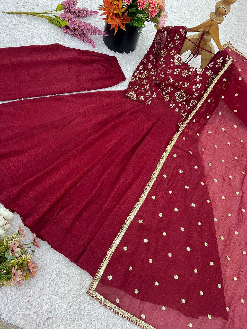Ynf Crunchi KESH499 5290 Gowns Wholesale Party Wear Gowns Designer Gowns Manufacturer