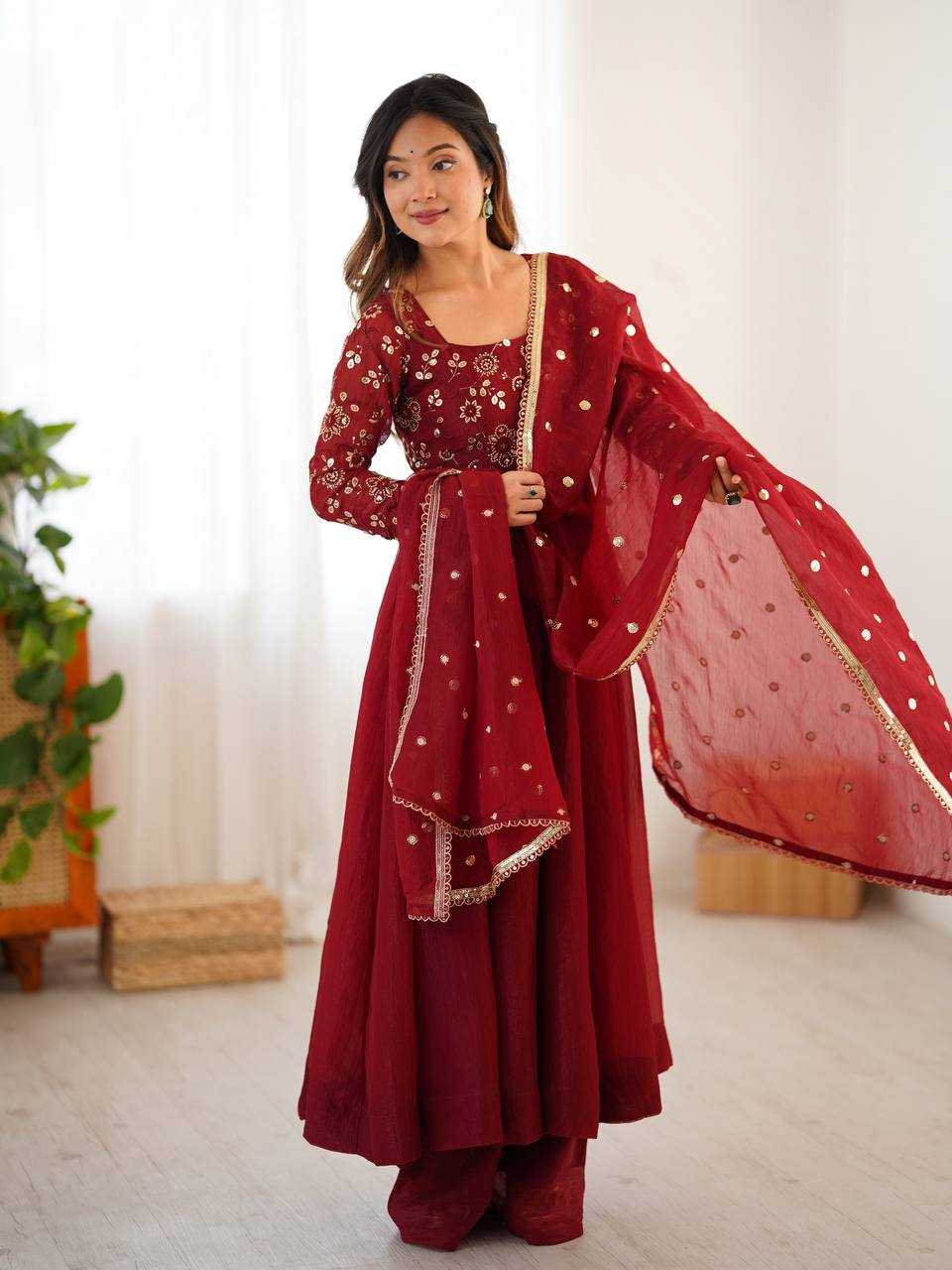 Ynf Crunchi KESH499 5290 Gowns Wholesale Party Wear Gowns Designer Gowns Manufacturer