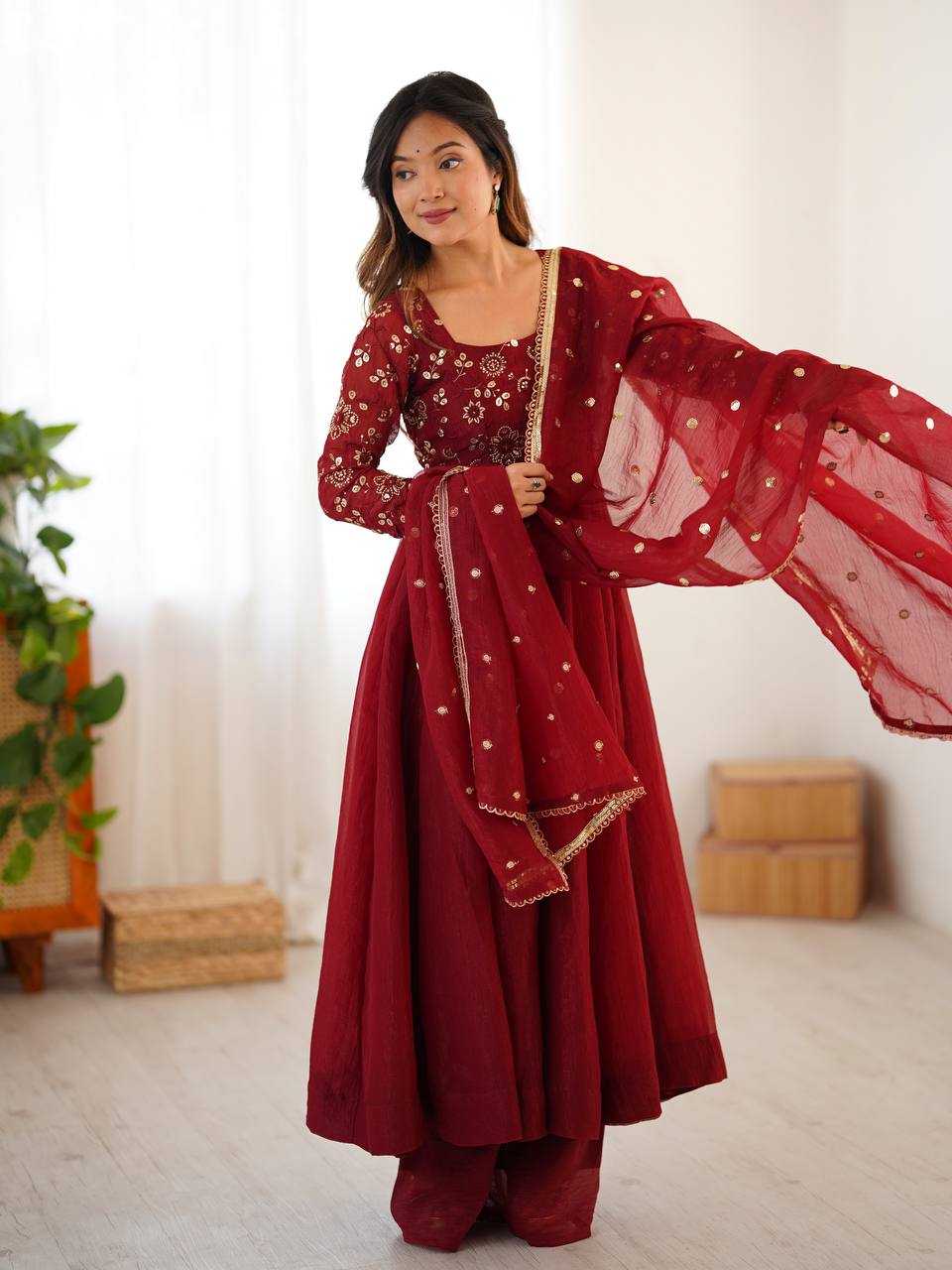 Ynf Crunchi KESH499 5290 Gowns Wholesale Party Wear Gowns Designer Gowns Manufacturer