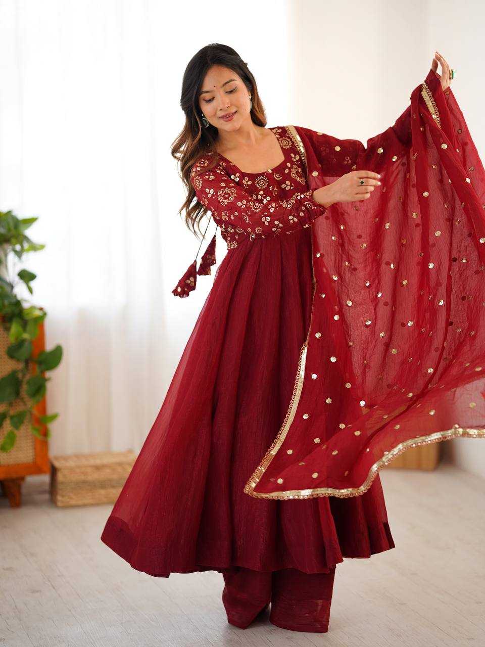 Ynf Crunchi KESH499 5290 Gowns Wholesale Party Wear Gowns Designer Gowns Manufacturer